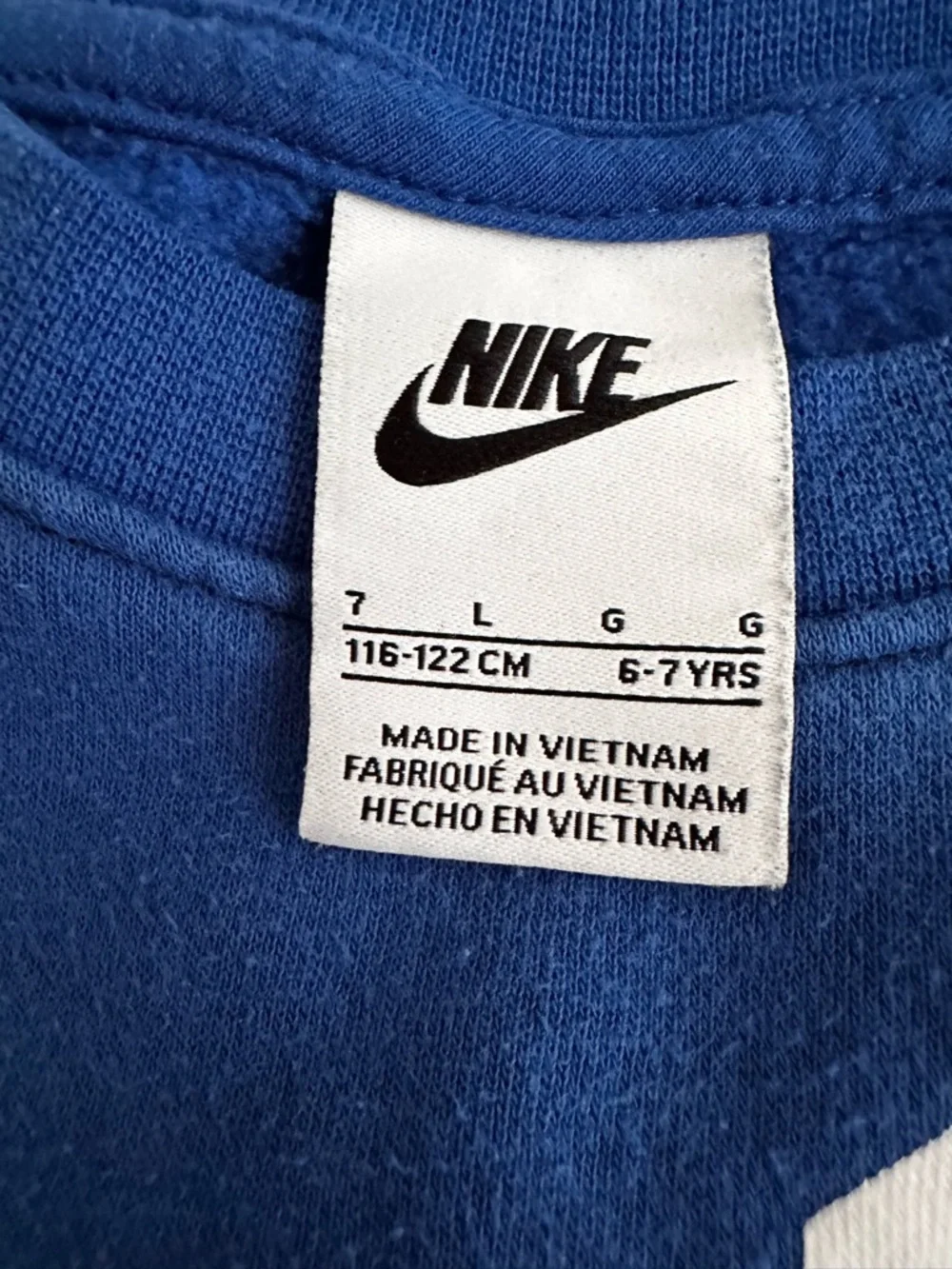 Nike Boy’s Sz. 7 Blue & Black Logo Sweatshirt